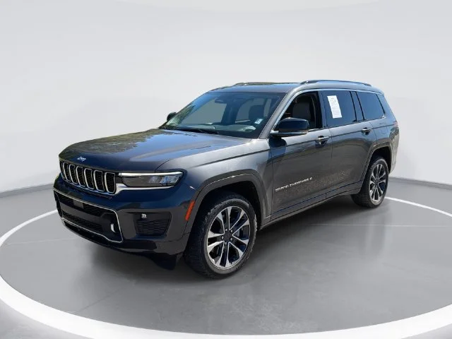 Used 2021 Gray Jeep Overland image 1