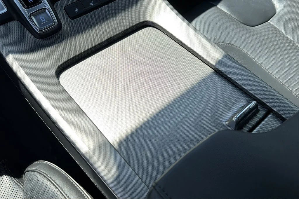Used 2022 Gray Hyundai Calligraphy image 32