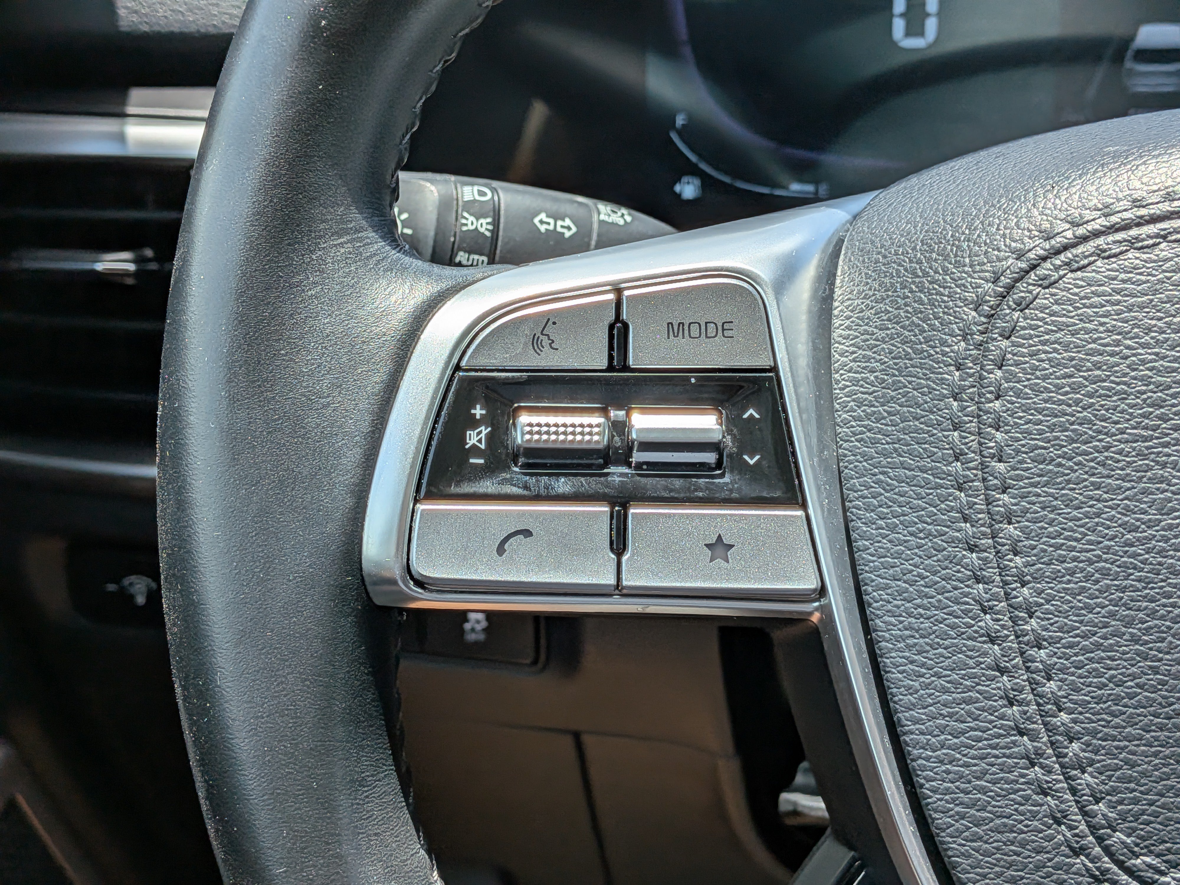 Used 2025 Midnight Lake Blue Kia S image 27