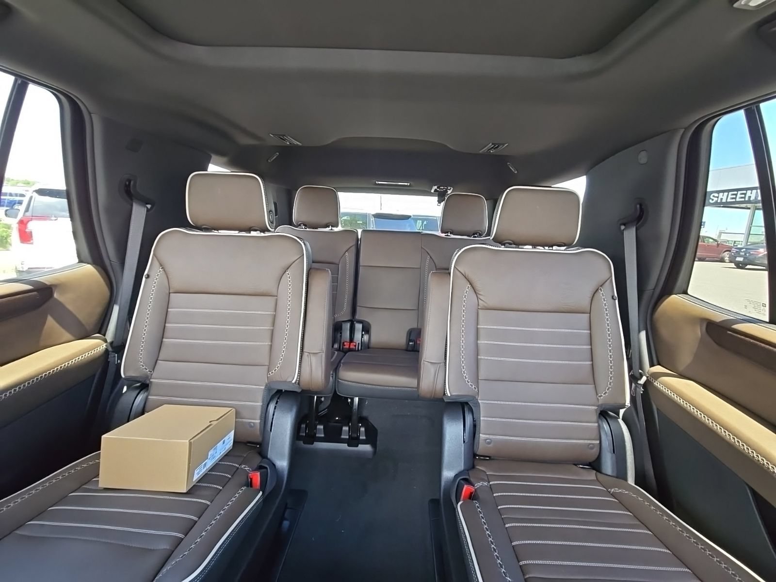 2026 GMC Yukon Denali Ultimate - Photo 36