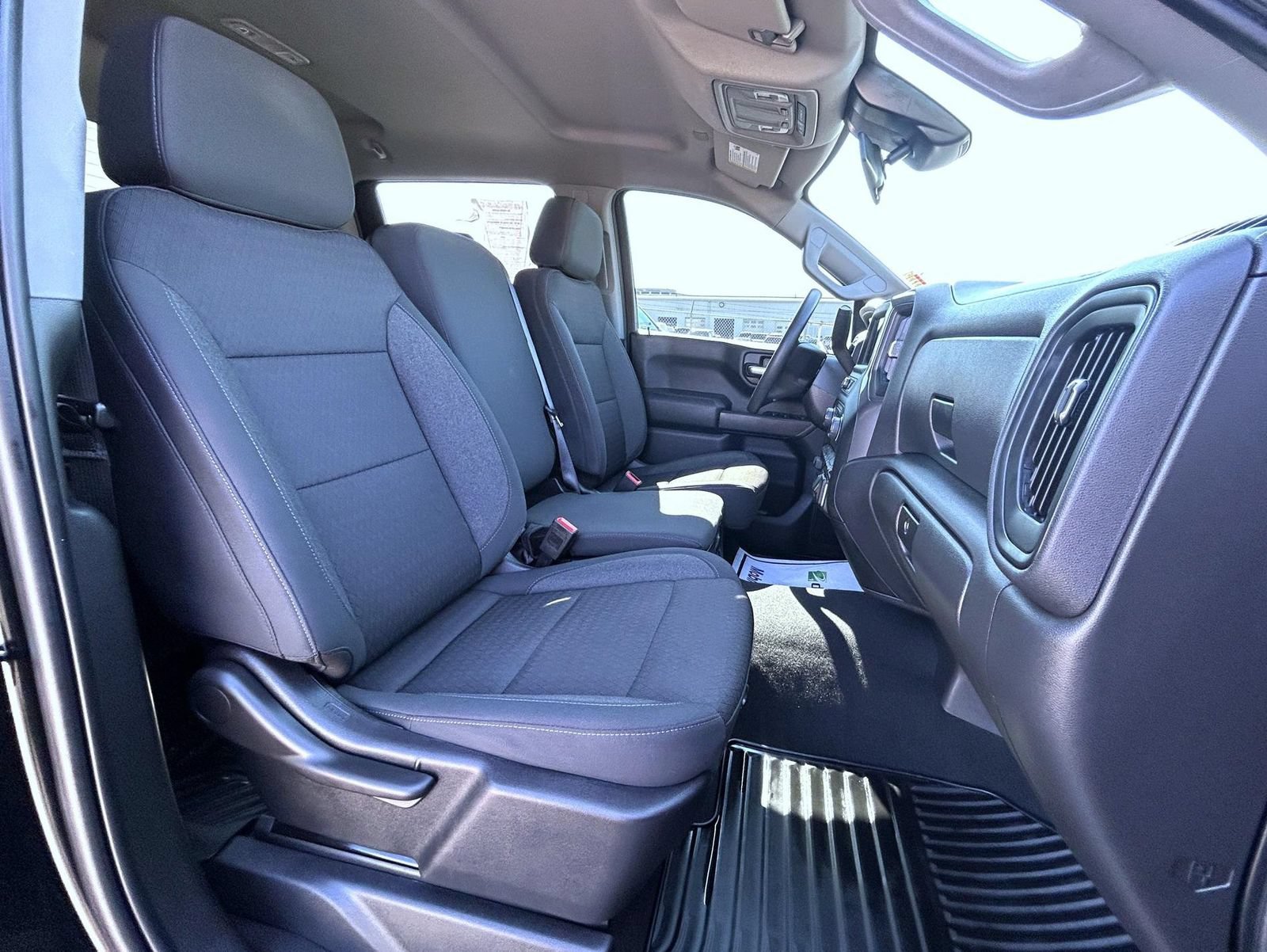 2023 Chevrolet Silverado 1500 Custom - Photo 17