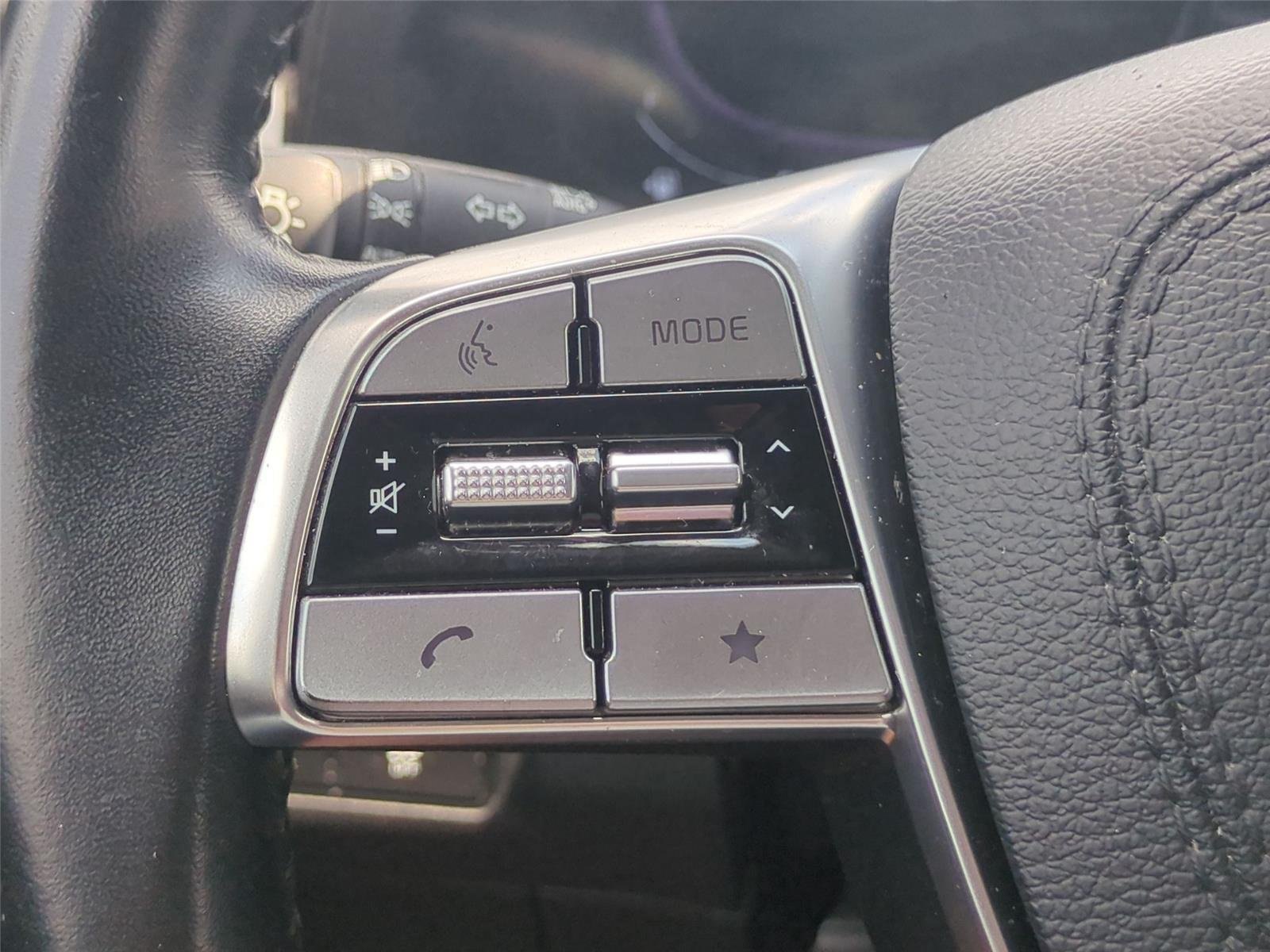 Used 2025 Ebony Black Kia S image 34