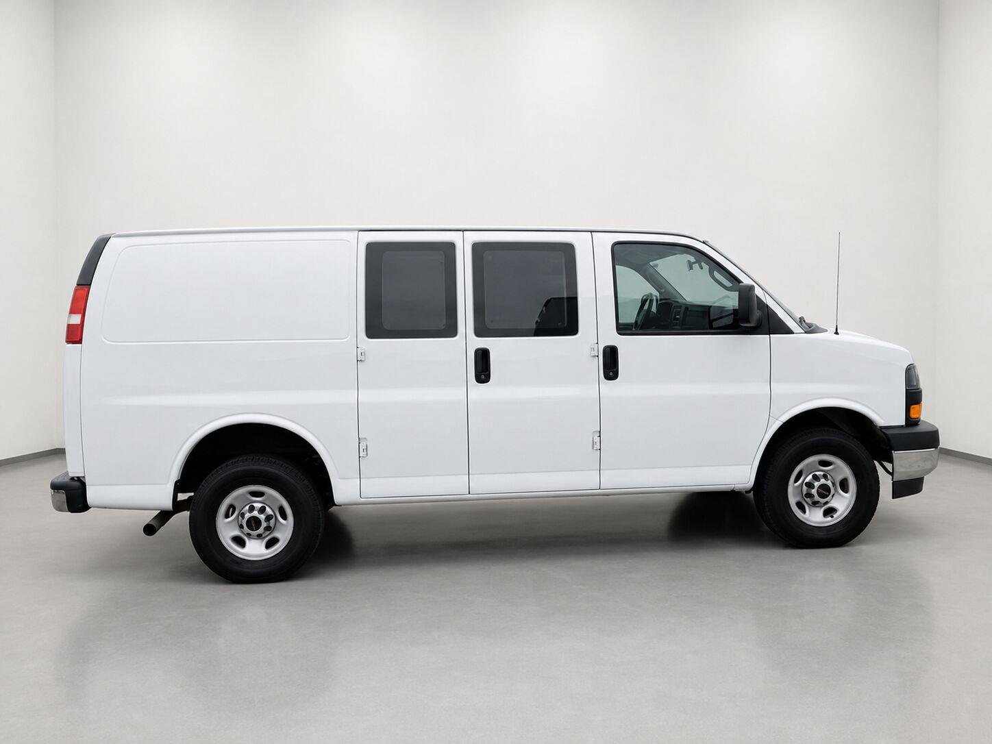 Used 2023 Summit White GMC 2500 image 6