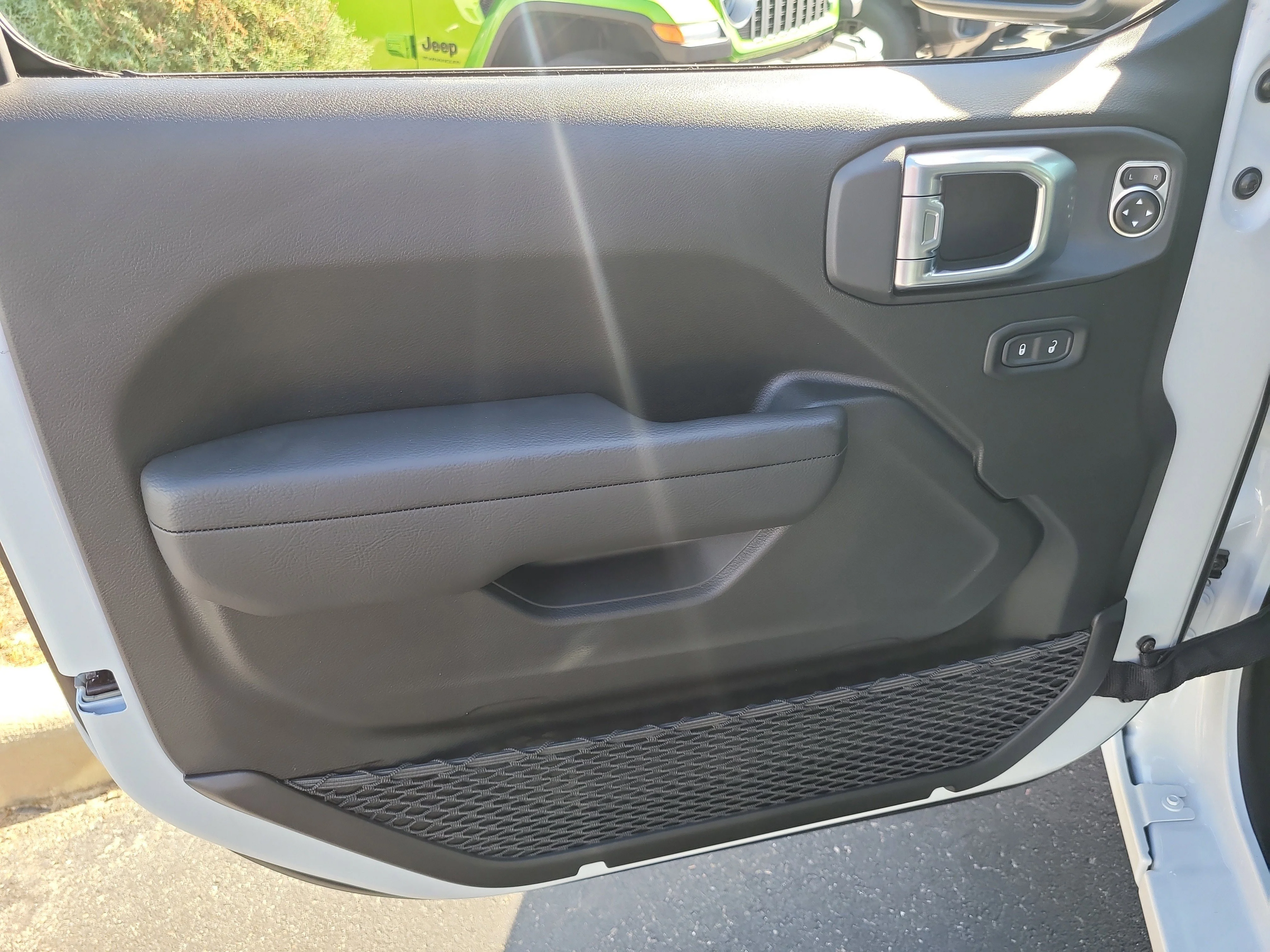 New 2026 Bright White Clearcoat Jeep Sport S image 11