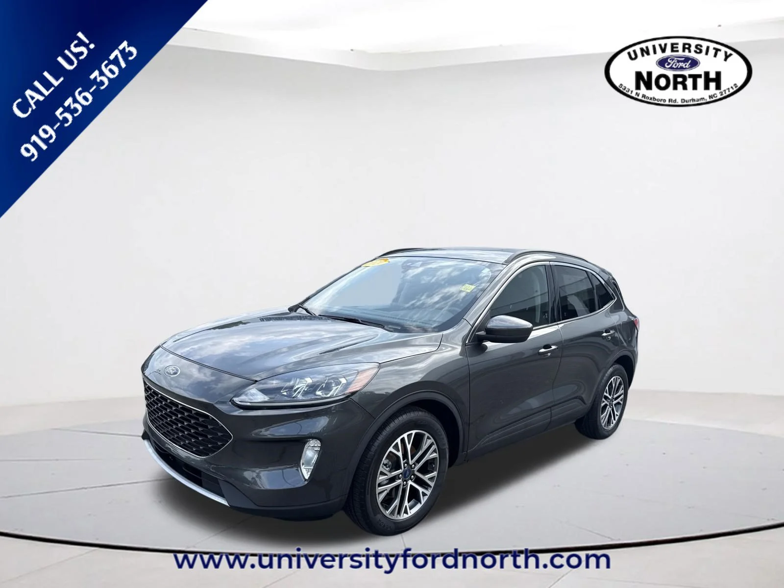 Used 2020 Magnetic Metallic Ford SEL image 3