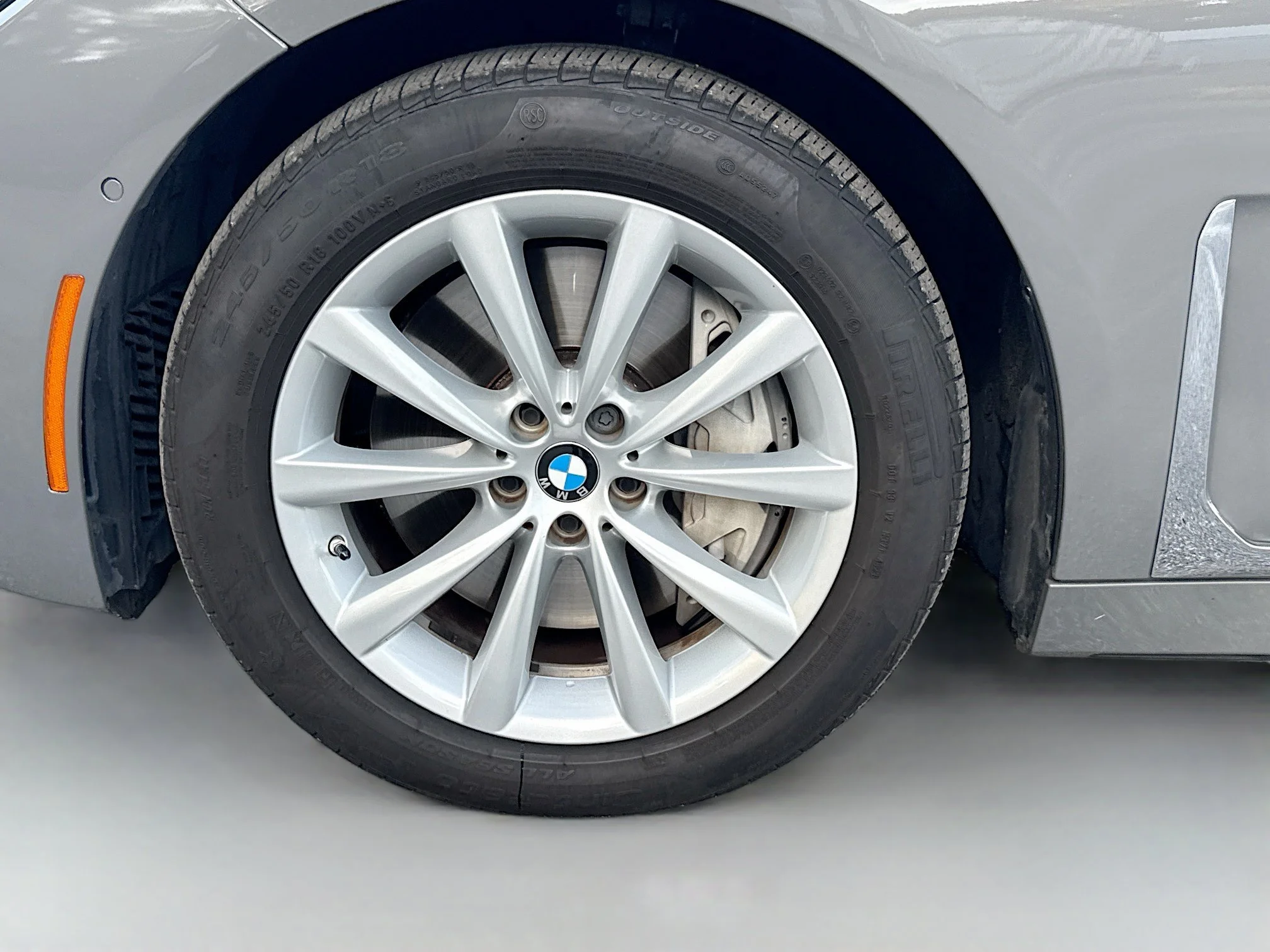 Used 2021 Bernina Grey Amber Effect BMW 750i xDrive image 43