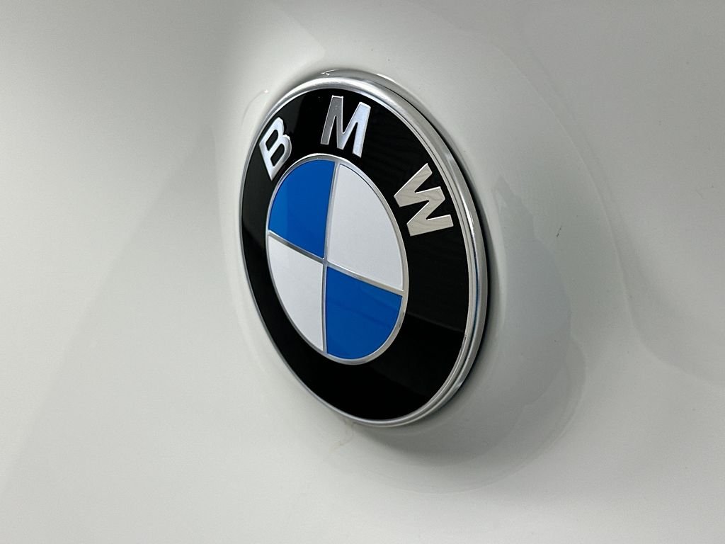 New 2026 Alpine White BMW 30 xDrive image 22
