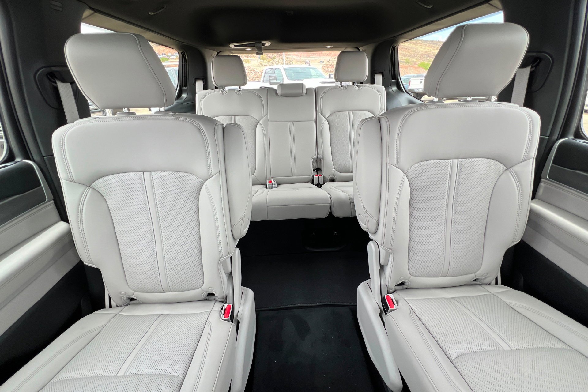 New 2026 Fathom Blue Pearl-Coat Exterior Paint (Late Availability) Jeep Limited Altitude image 27
