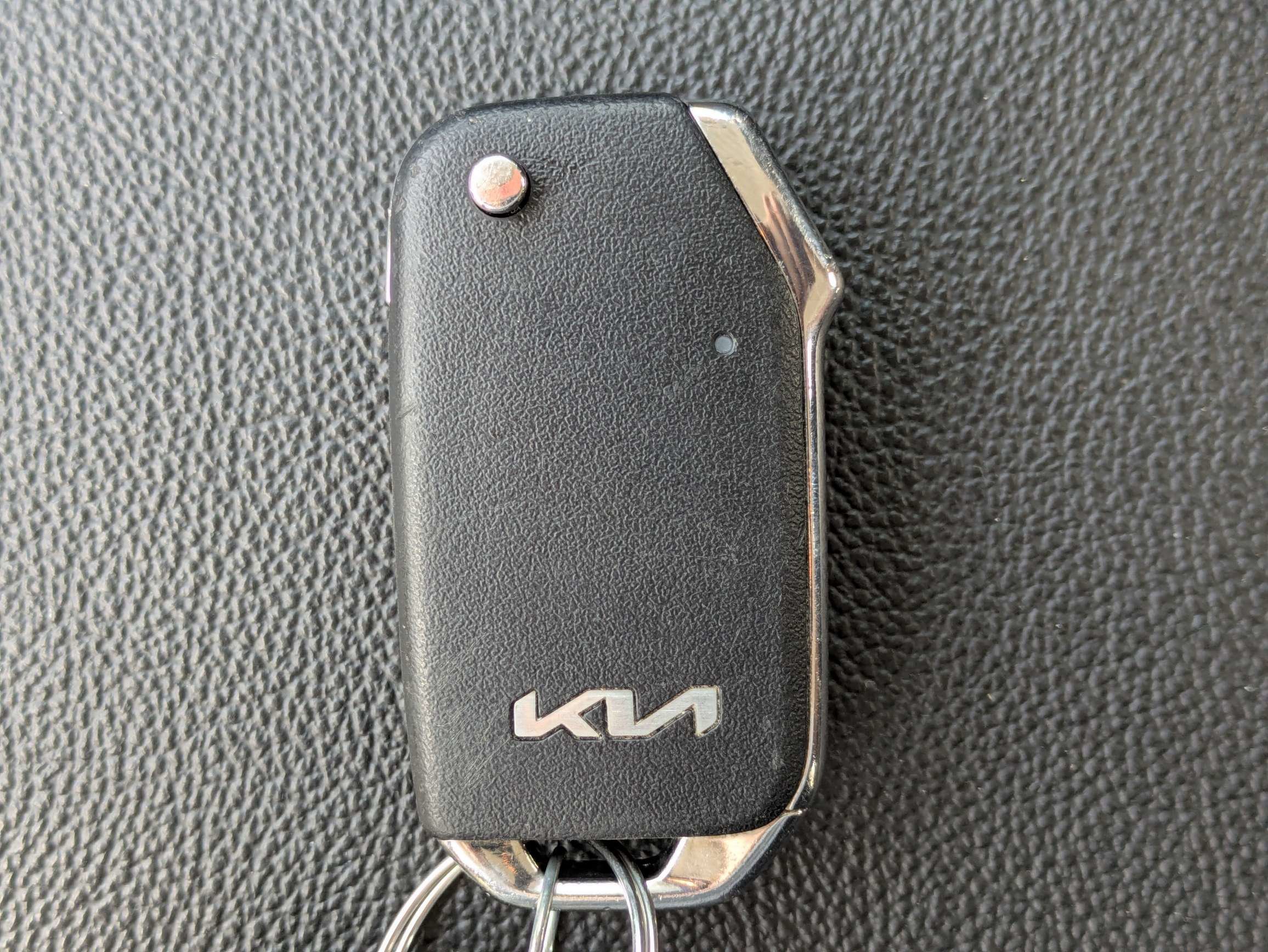 Certified Used 2024 Snow White Pearl Kia LXS image 35