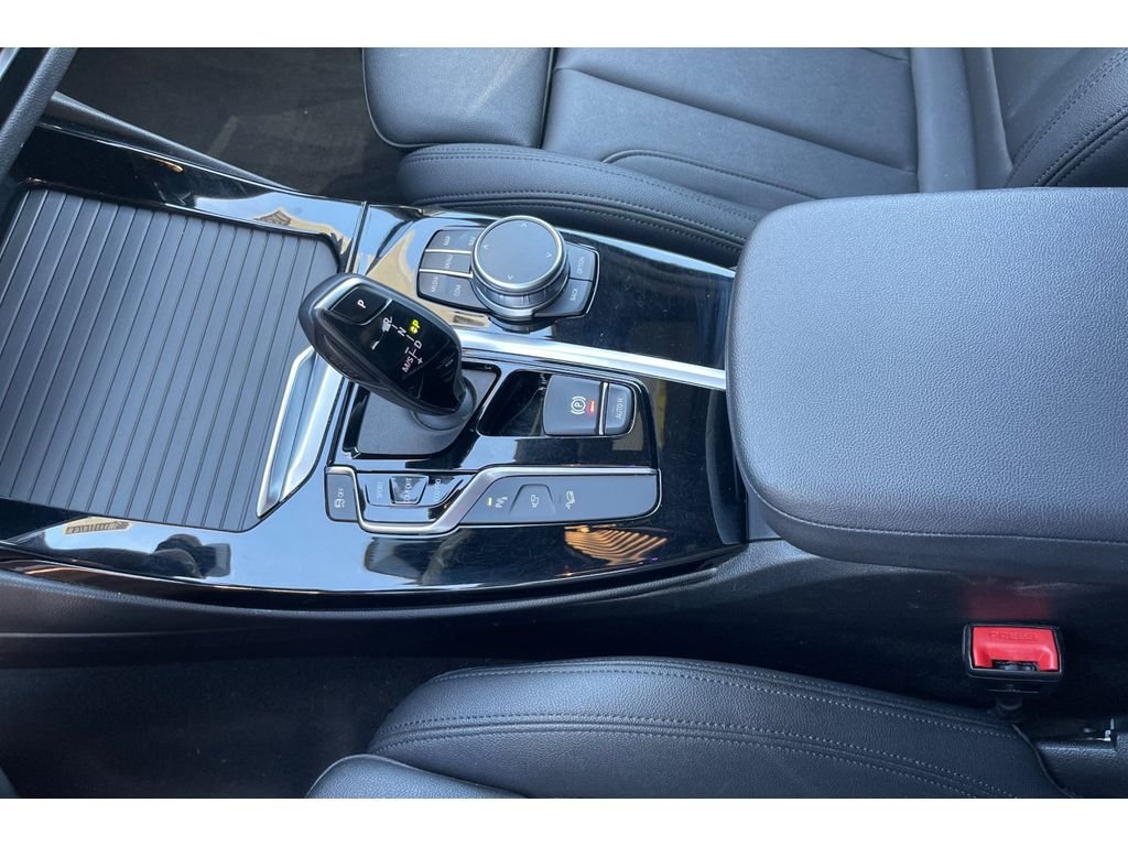 Used 2021 Alpine White BMW M40i image 33