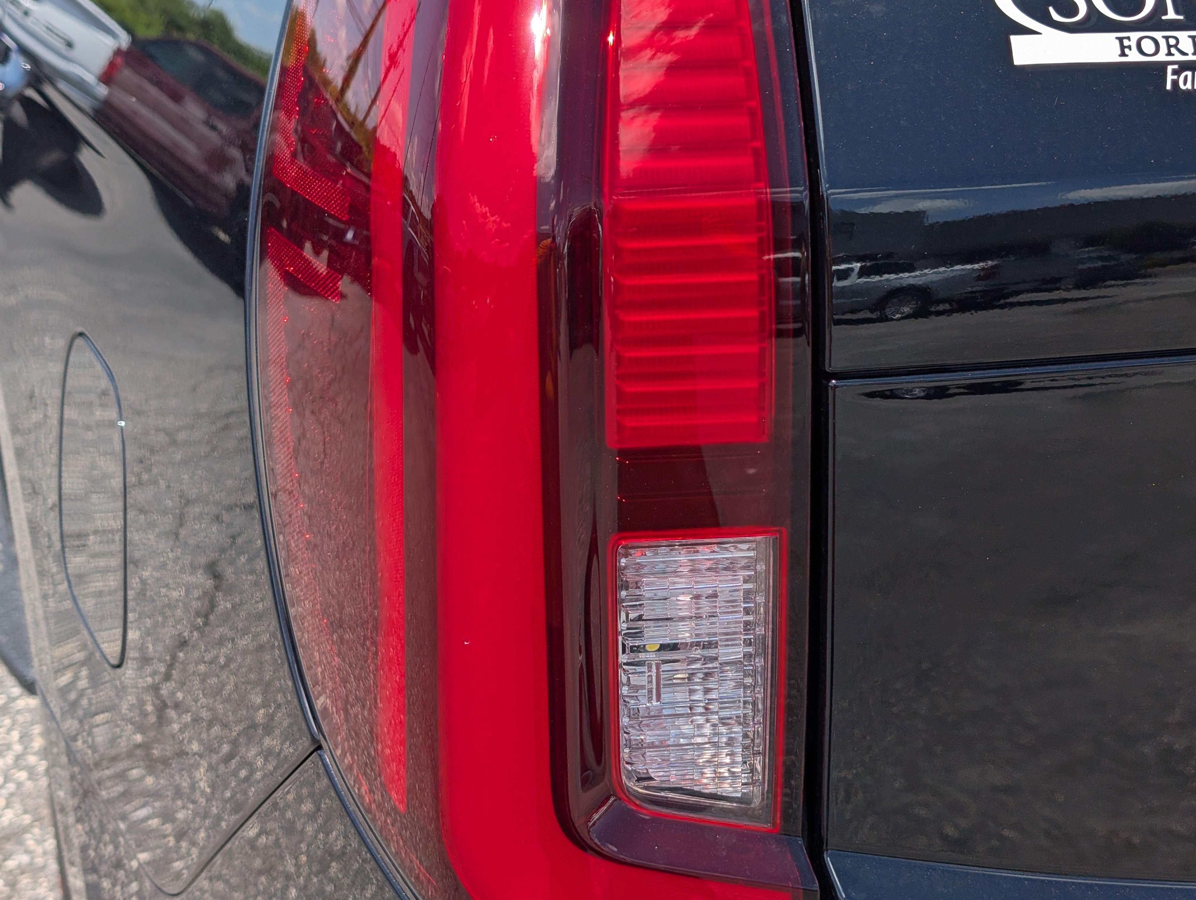 New 2027 Agate Black Metallic FORD Tremor® image 12