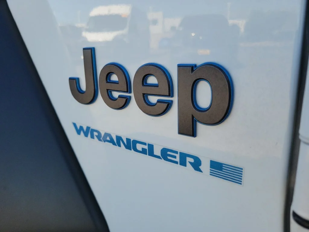 Certified Used 2023 White Jeep Willys 4xe image 13
