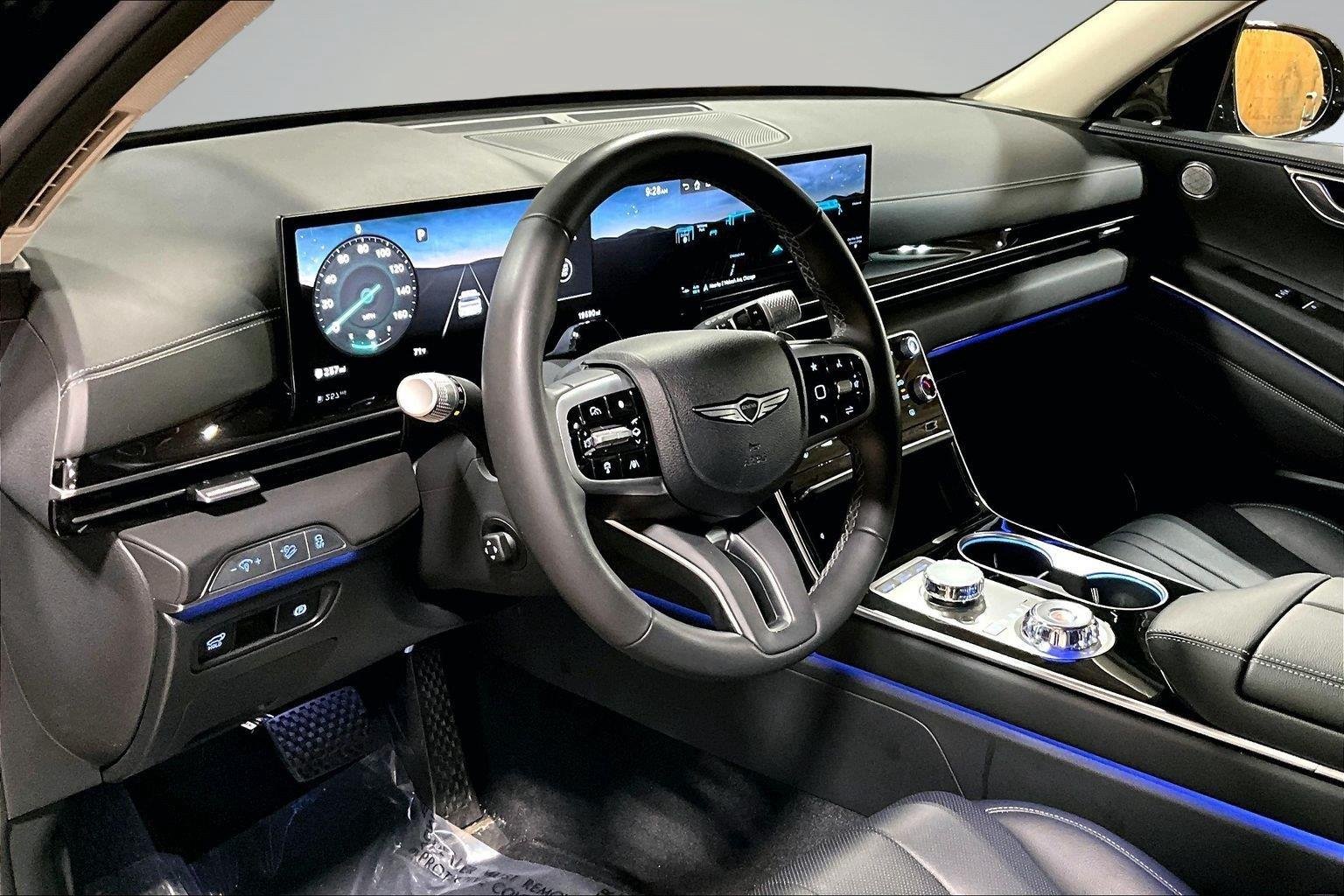Used 2026 Capri Blue Genesis 2.5T image 15