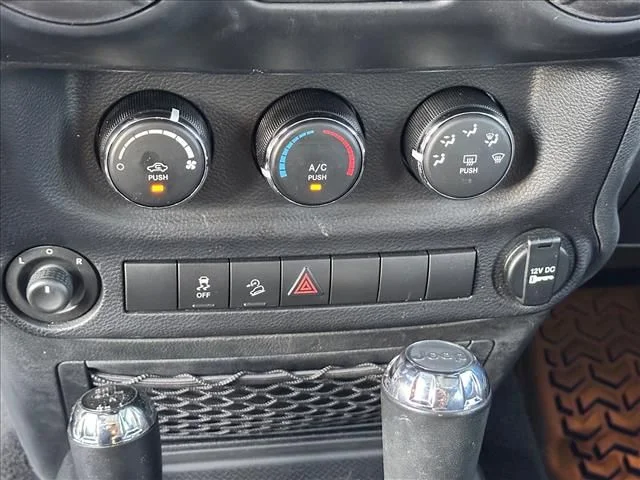 Used 2014 Black Jeep Unlimited Sport image 28