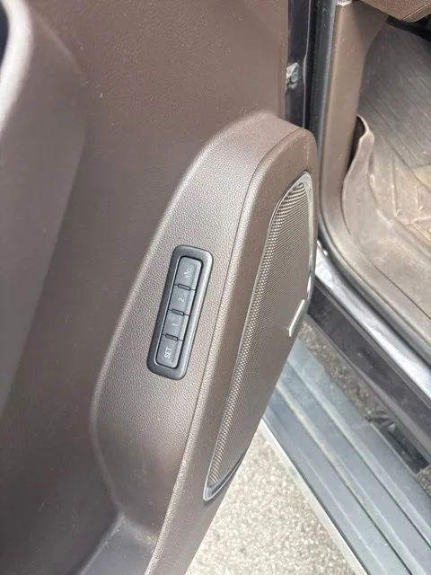Used 2018 Silver GMC Denali image 8