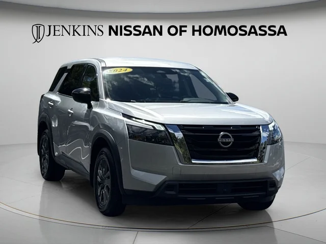 2024 Nissan Pathfinder S