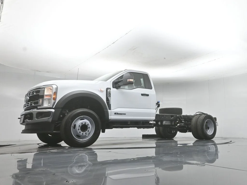 New 2026 Oxford White Ford XL image 41