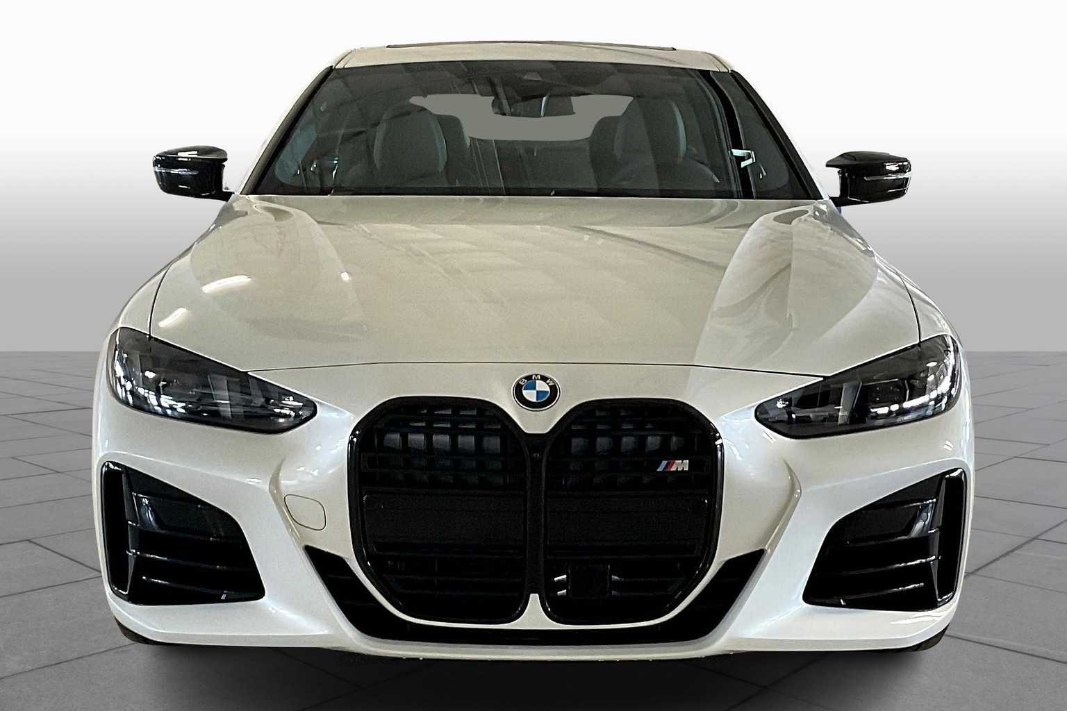 Used 2026 Mineral White Metallic BMW M440i image 3