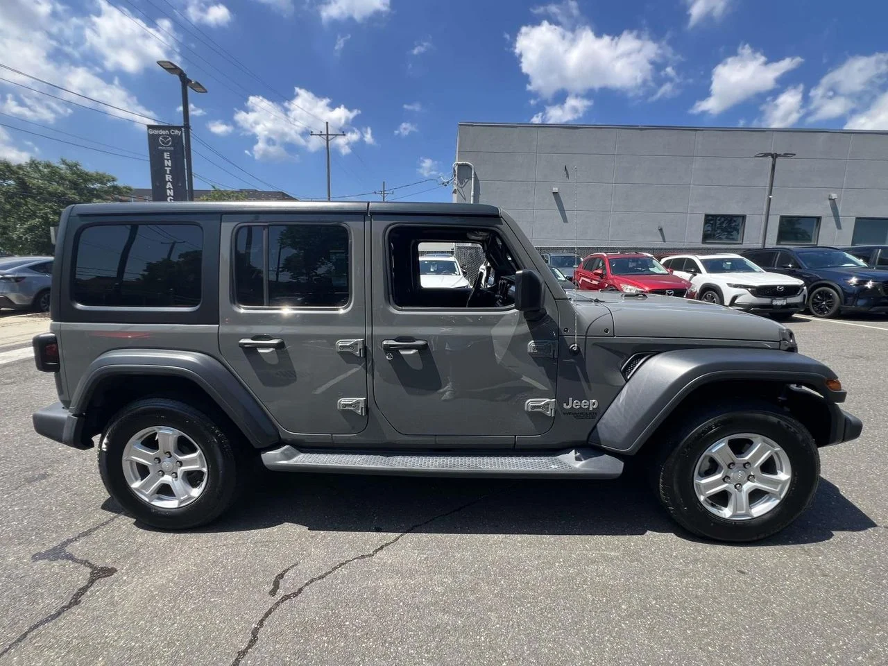 Used 2018 Sting-Gray Clearcoat Jeep Sport S 4x4 image 5