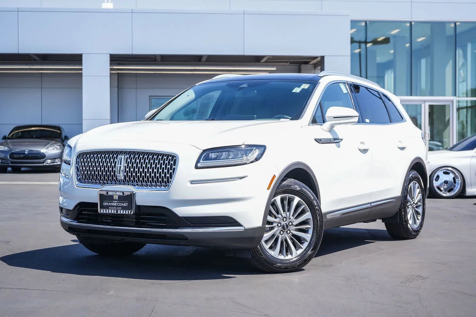 2022 Lincoln Nautilus Reserve FWD's photo
