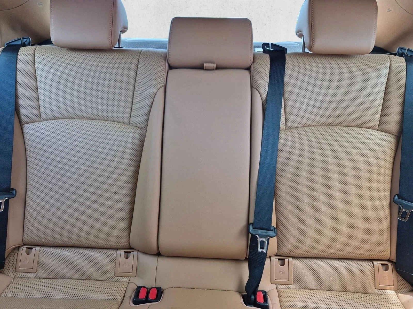 Certified Used 2022 Eminent White Pearl Lexus ES 300h image 13