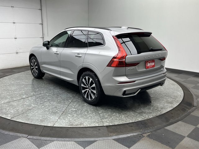 Used 2024 Silver Dawn Metallic Volvo Plus Dark Theme image 2