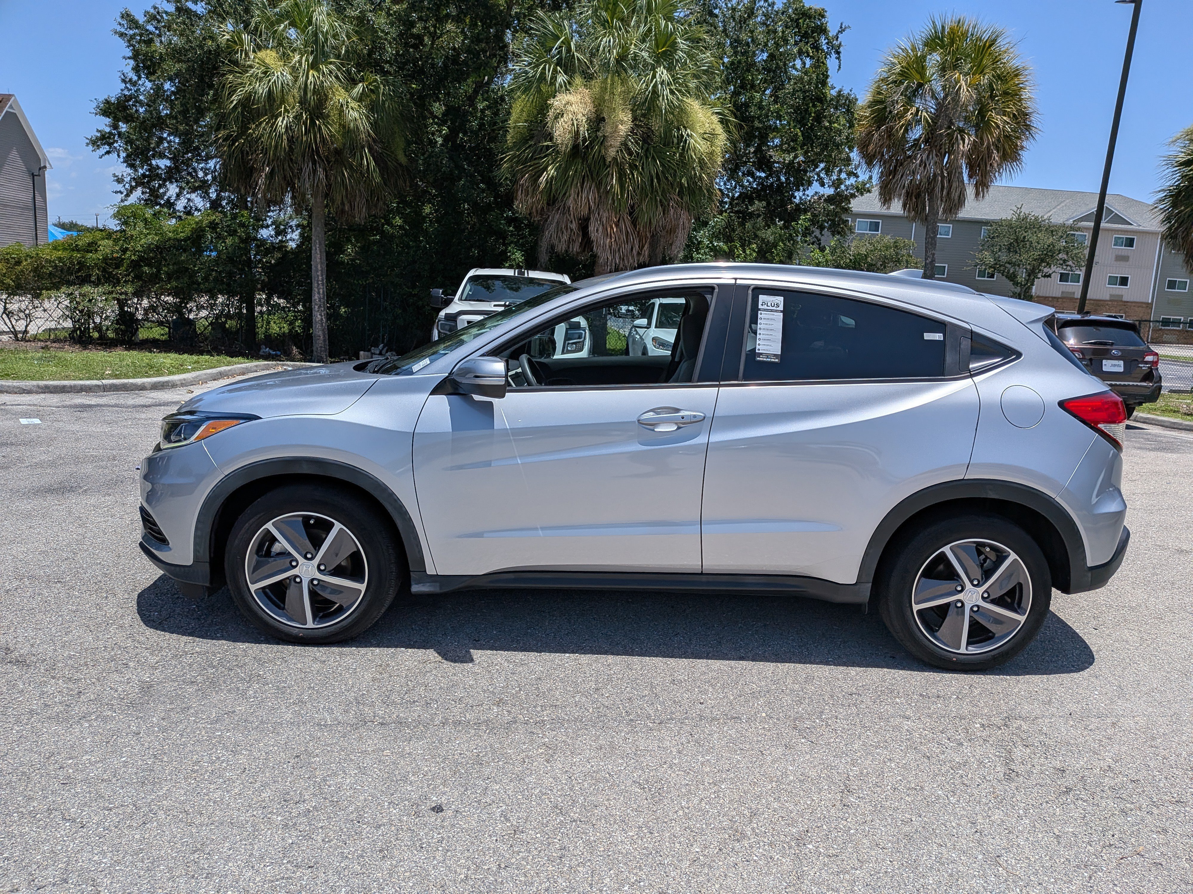 Used 2022 Lunar Silver Metallic Honda EX image 7