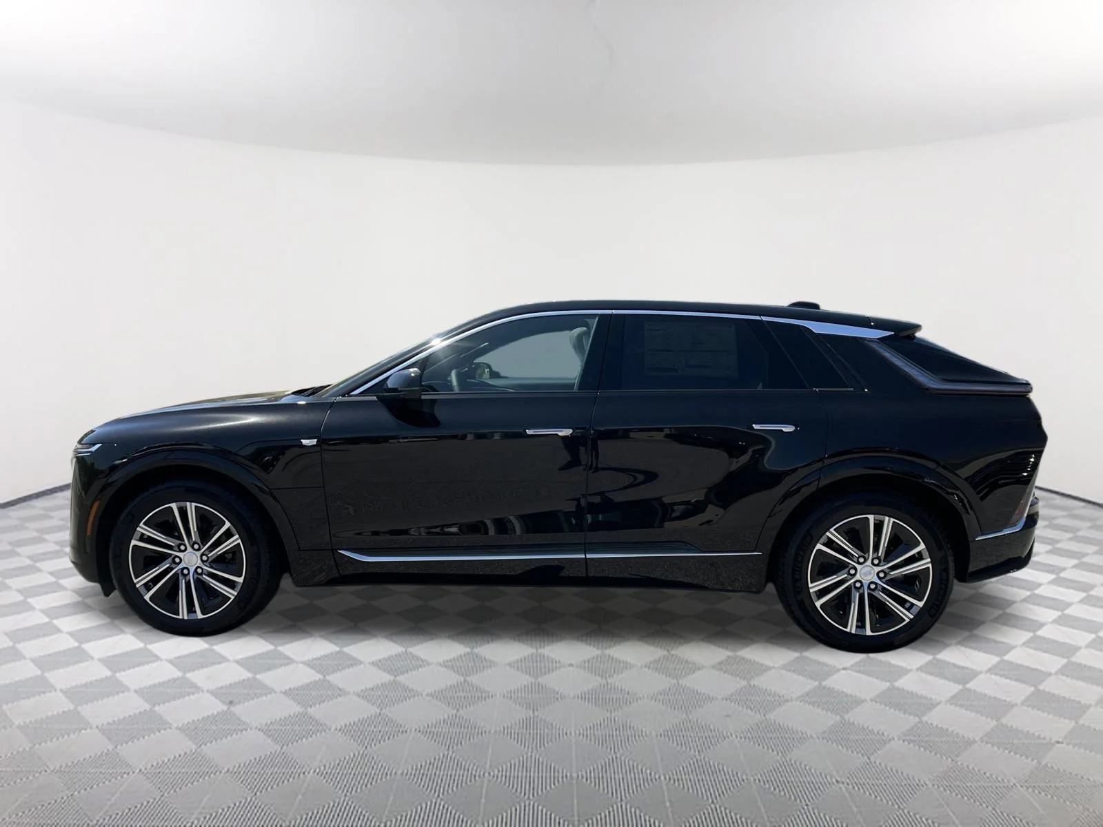 2025 Cadillac LYRIQ Luxury 1 - Photo 8
