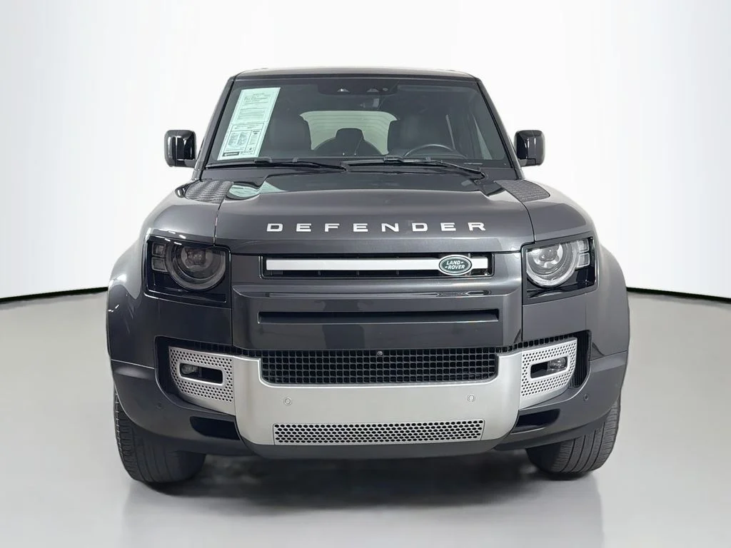 Used 2024 Gray Land Rover S image 2