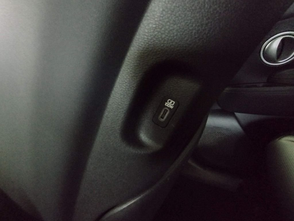 Used 2026 White Hyundai SEL Convenience image 41