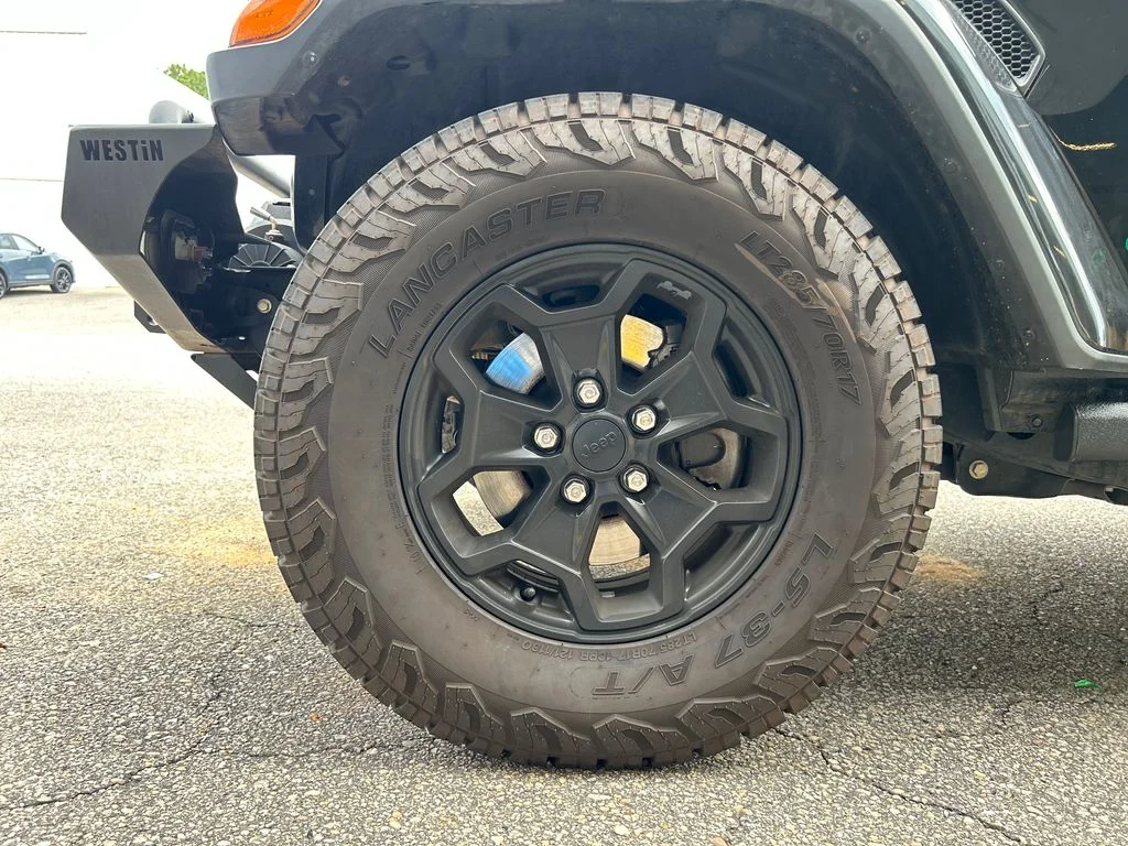 Used 2021 Black Jeep Willys image 6
