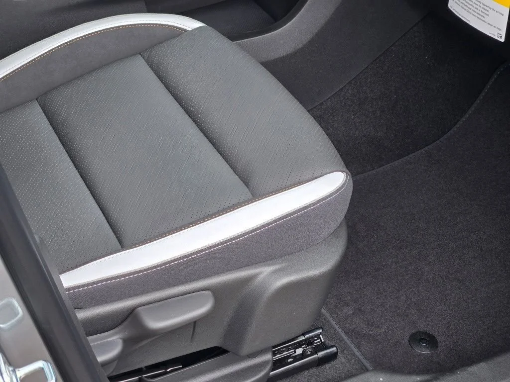 2026 Buick Envision Sport Touring - Photo 18