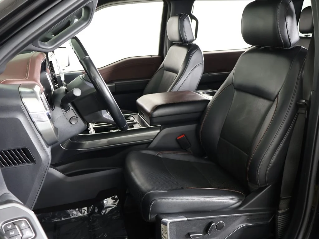Used 2023 Agate Black Metallic Ford Lariat image 34