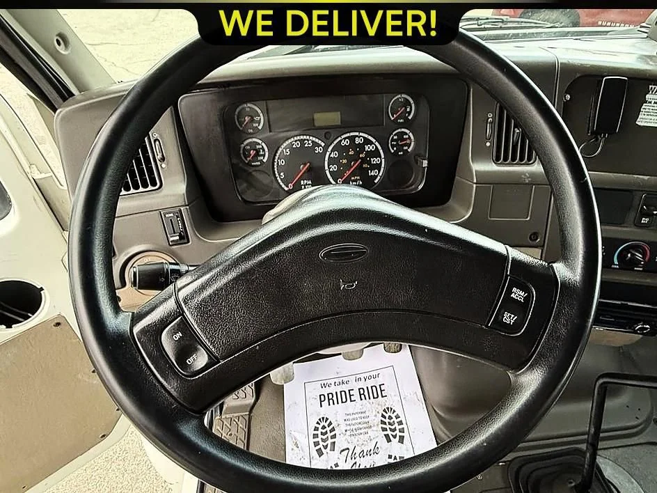 Used 2005 White Sterling ACTERRA image 11