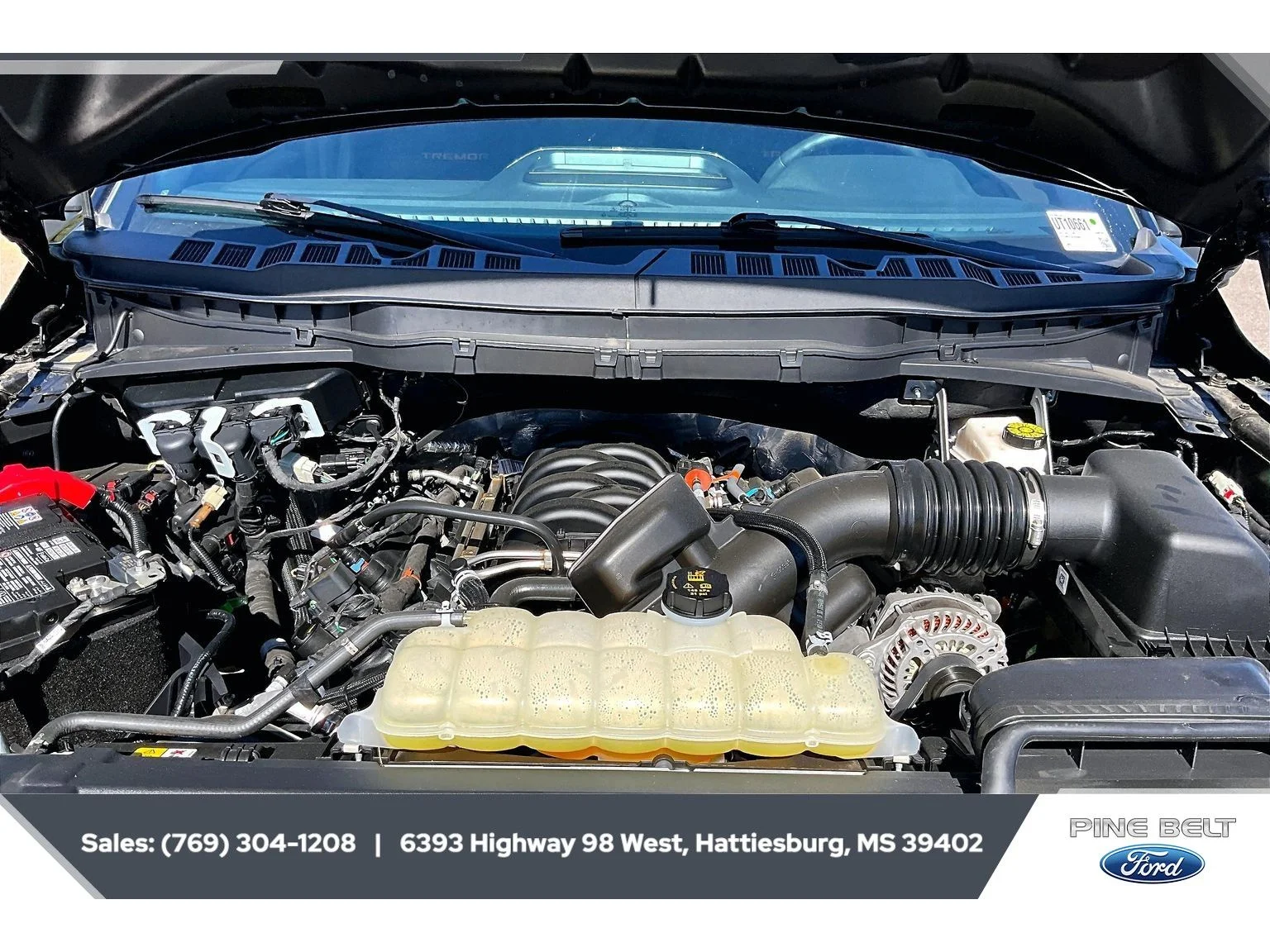 Used 2025 Agate Black Metallic Ford Tremor image 8