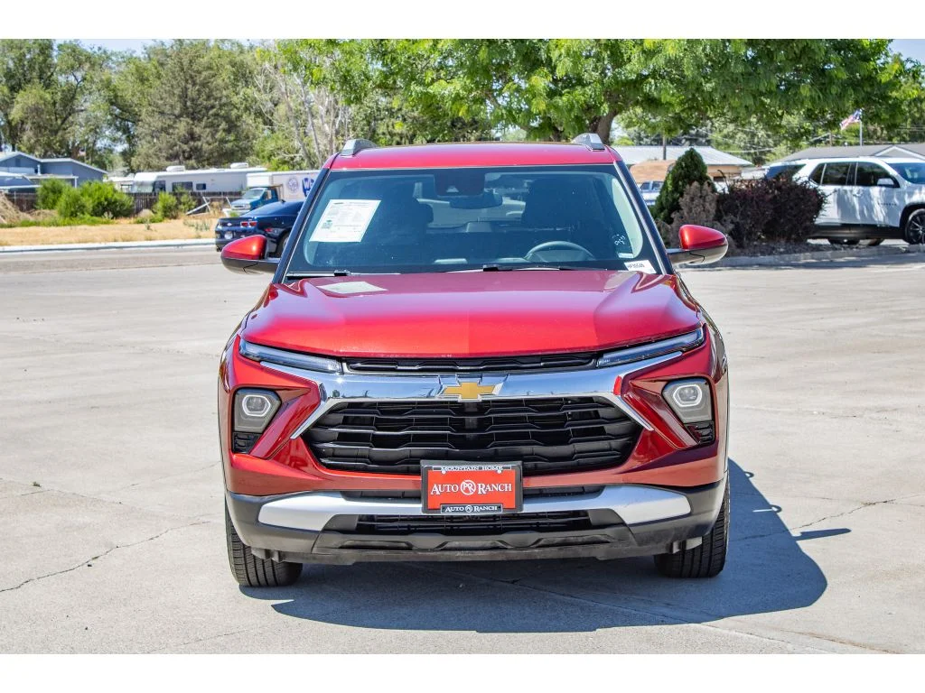 Used 2025 Crimson Metallic Chevrolet LT image 3