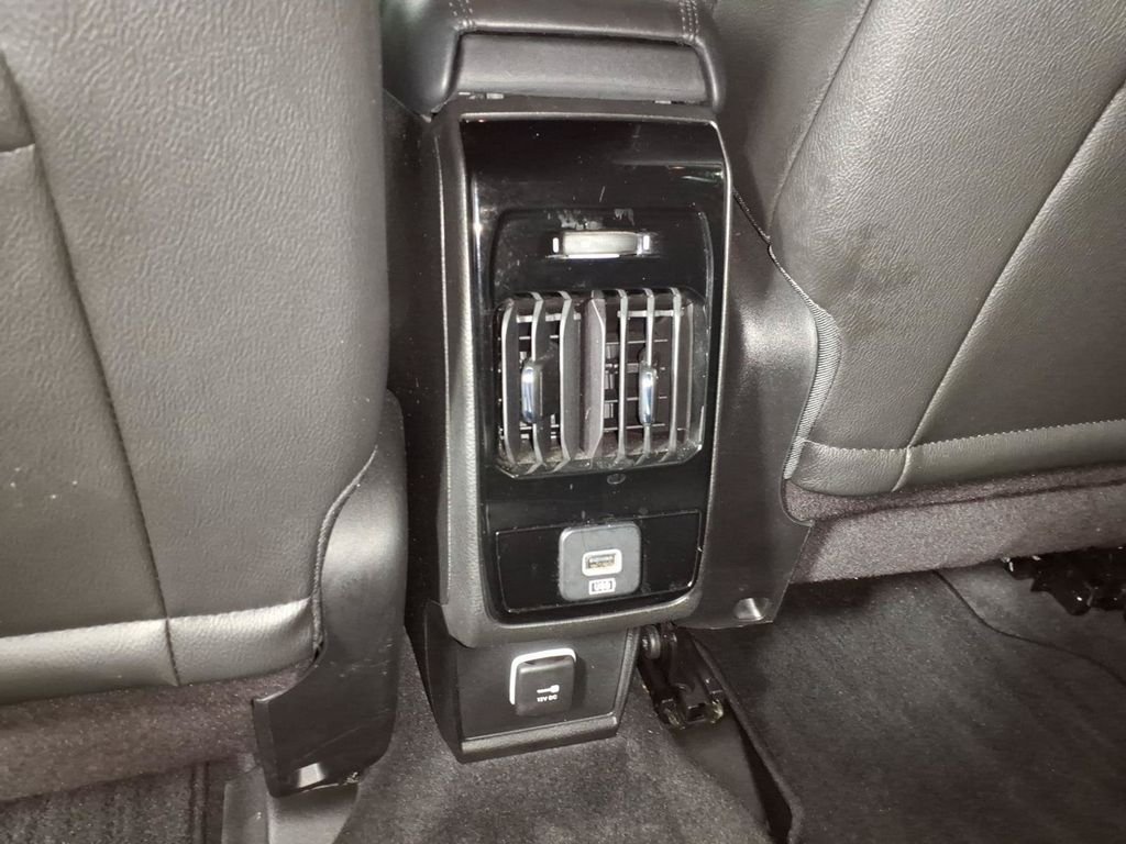 Used 2024 Silver Jeep Limited image 10