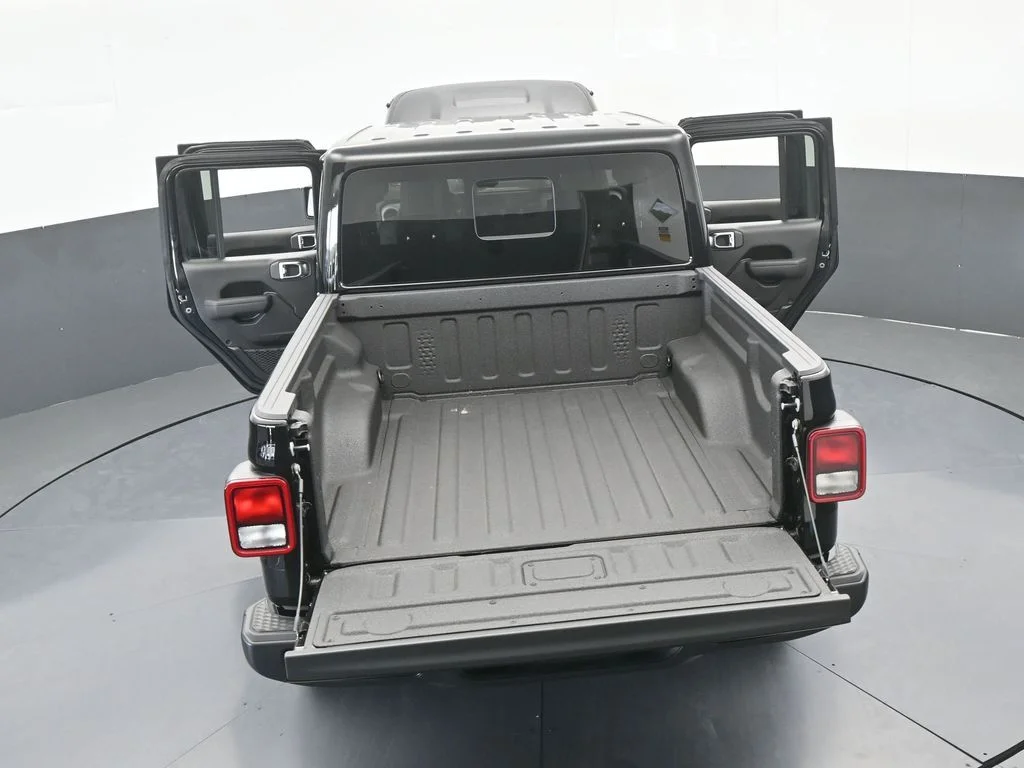 New 2026 Black Clear-Coat Exterior Paint Jeep Sport S image 59
