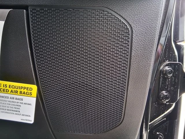 New 2026 Black Clear-Coat Exterior Paint Jeep Sahara image 26