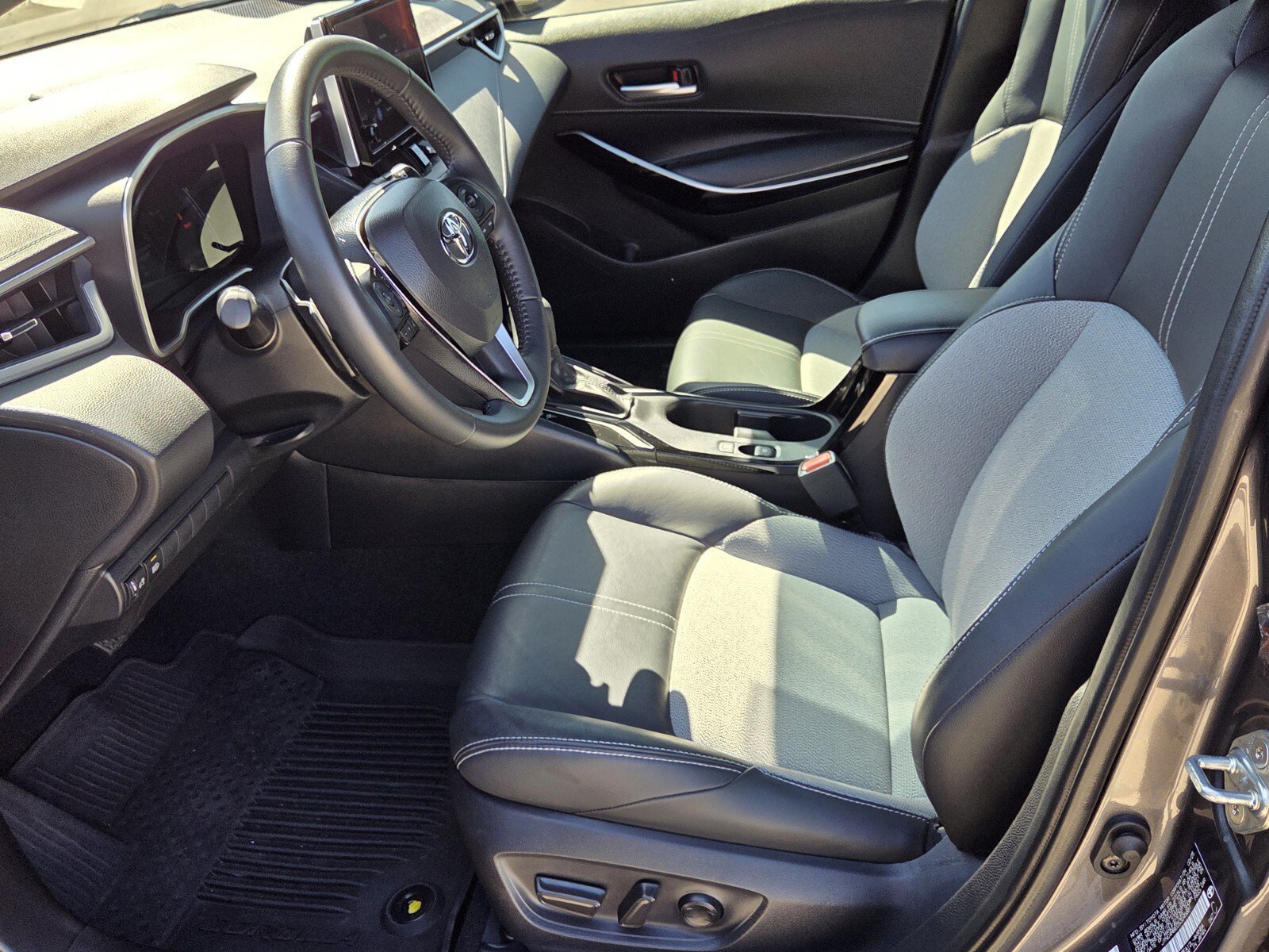 Used 2025 Magnetic Gray Metallic Toyota XSE image 3