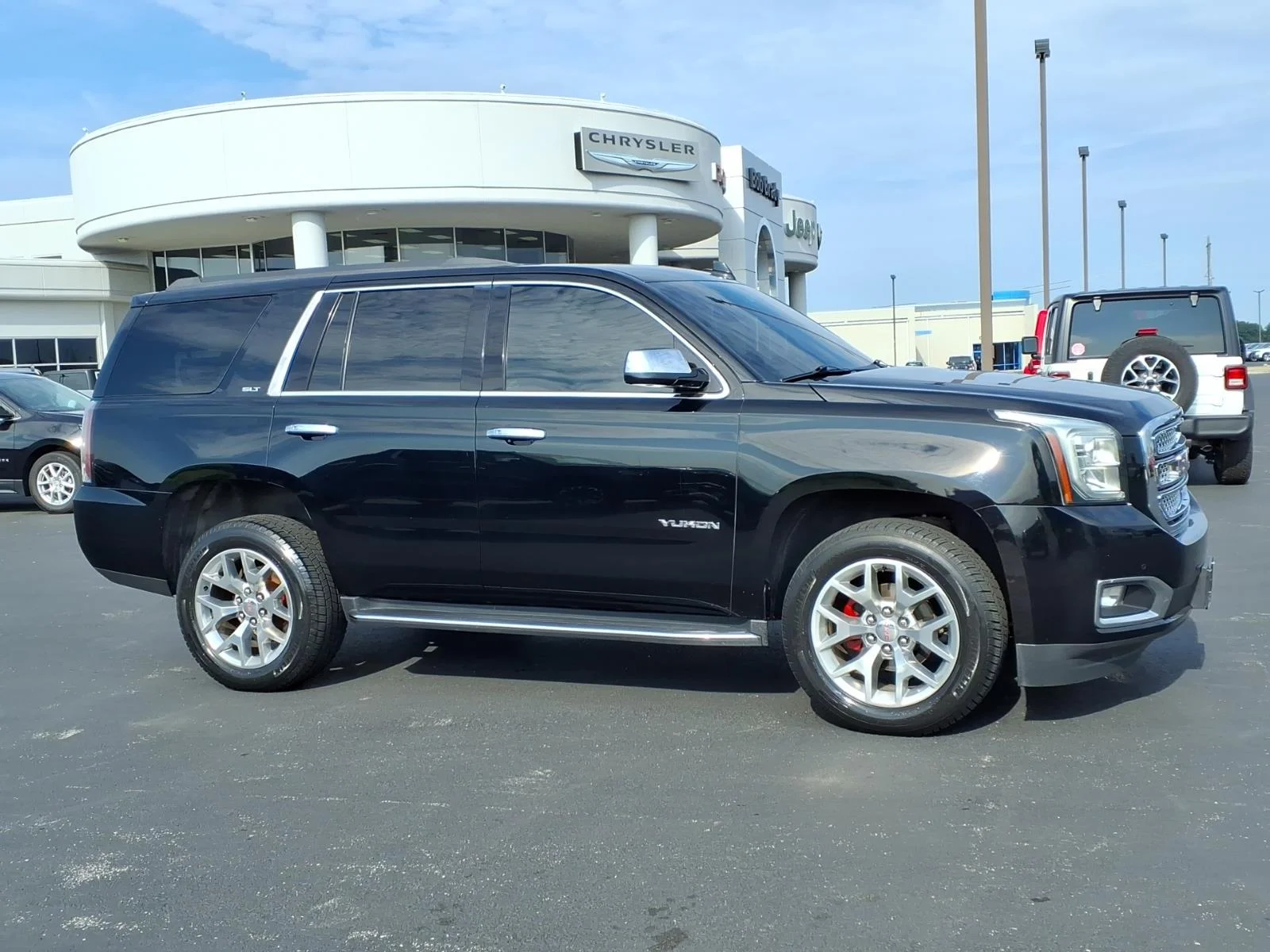 Used 2019 Onyx Black GMC SLT image 2