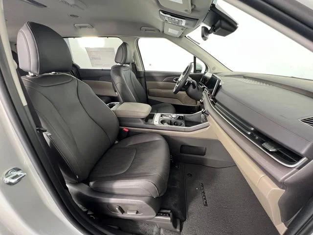 New 2027 White Kia EX image 40