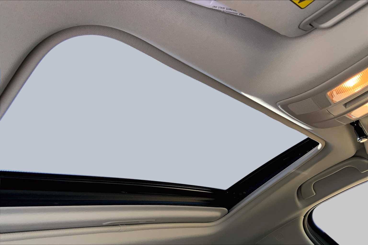 Used 2025 Platinum Quartz Metallic Mazda 2.5 S Preferred Package image 14