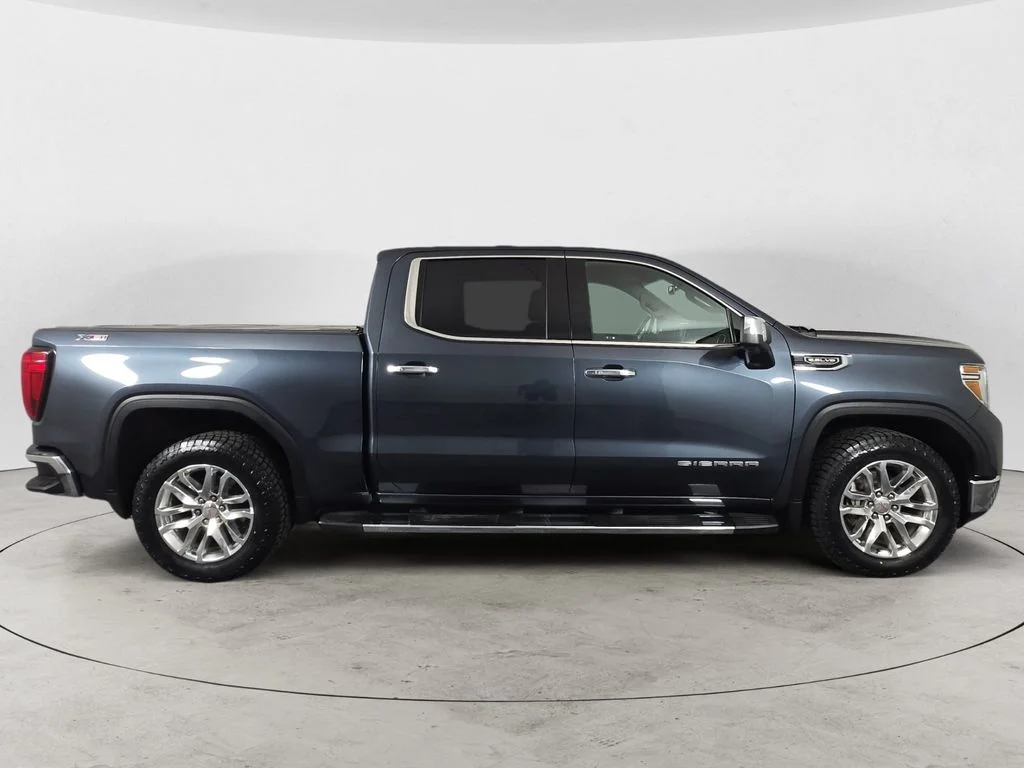 Used 2020 Blue GMC SLT image 4
