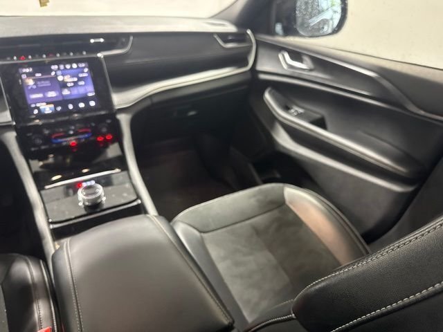 Used 2024 Gray Jeep Altitude X image 20