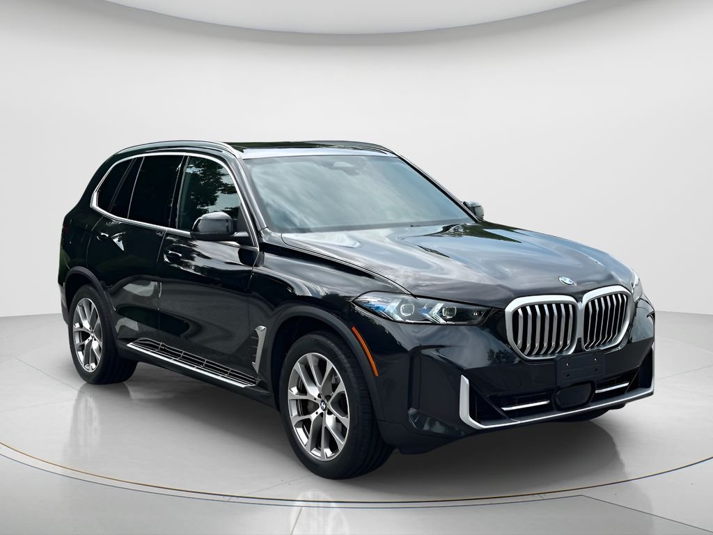 Used 2026 Black BMW xDrive40i image 3