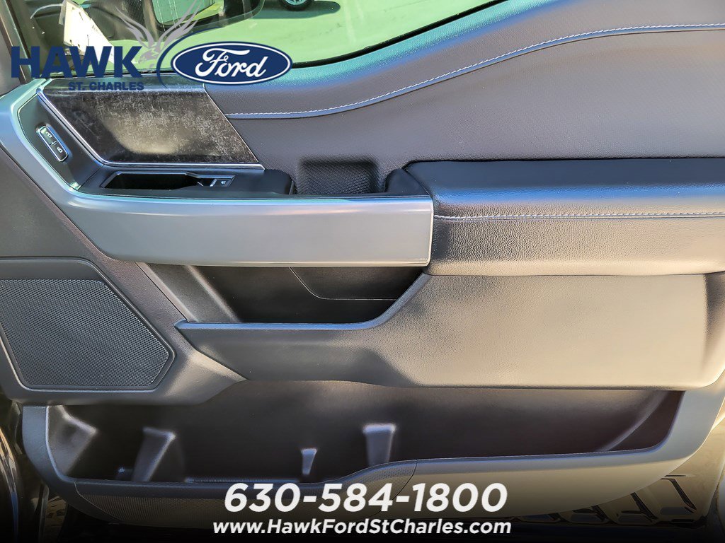 Used 2023 Oxford White Ford XLT image 21