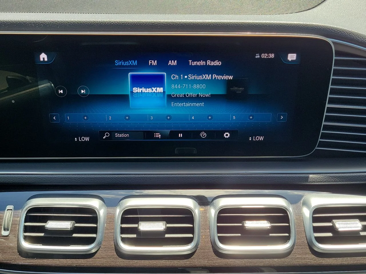Used 2020 Gray Mercedes-Benz GLE 350 image 18
