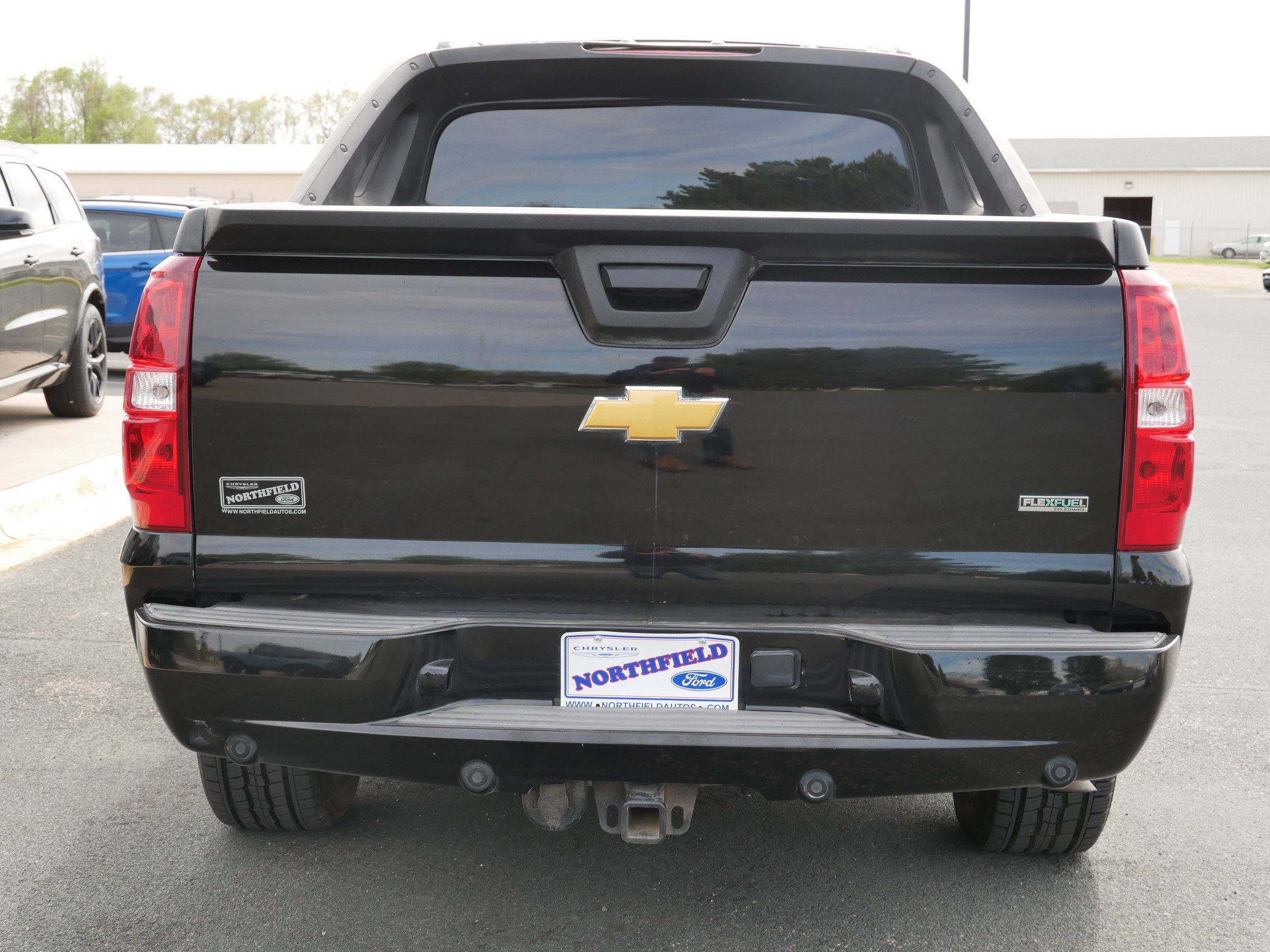 View vehicle photo 7