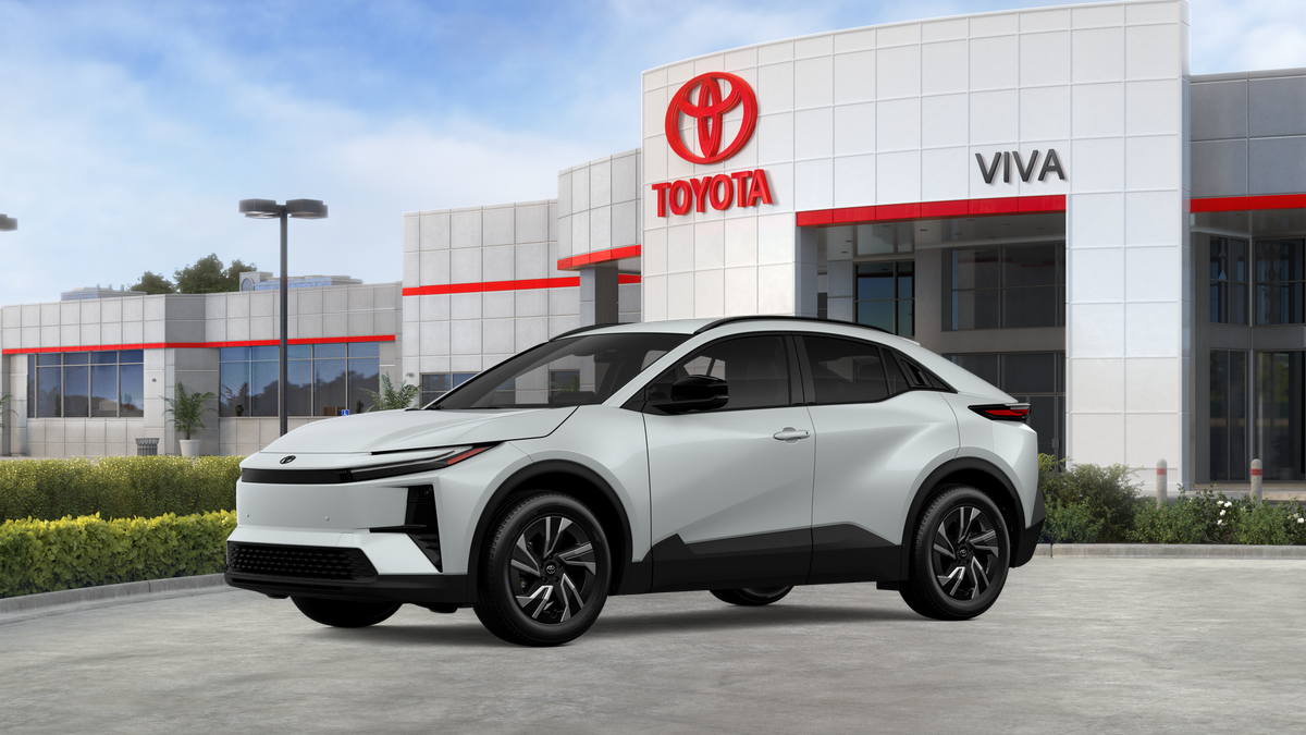 New 2026 Wind Chill Pearl Toyota SE image 2